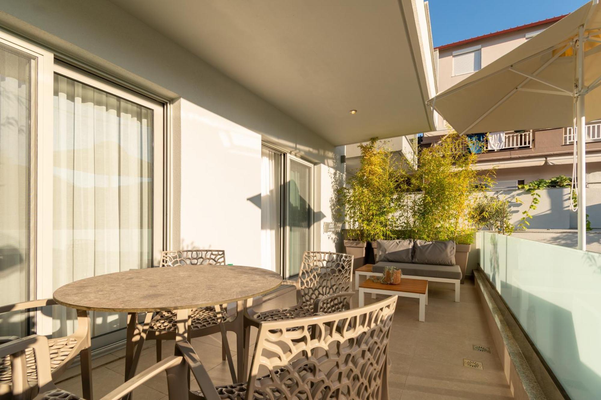 Sarti Premium Suites Buitenkant foto