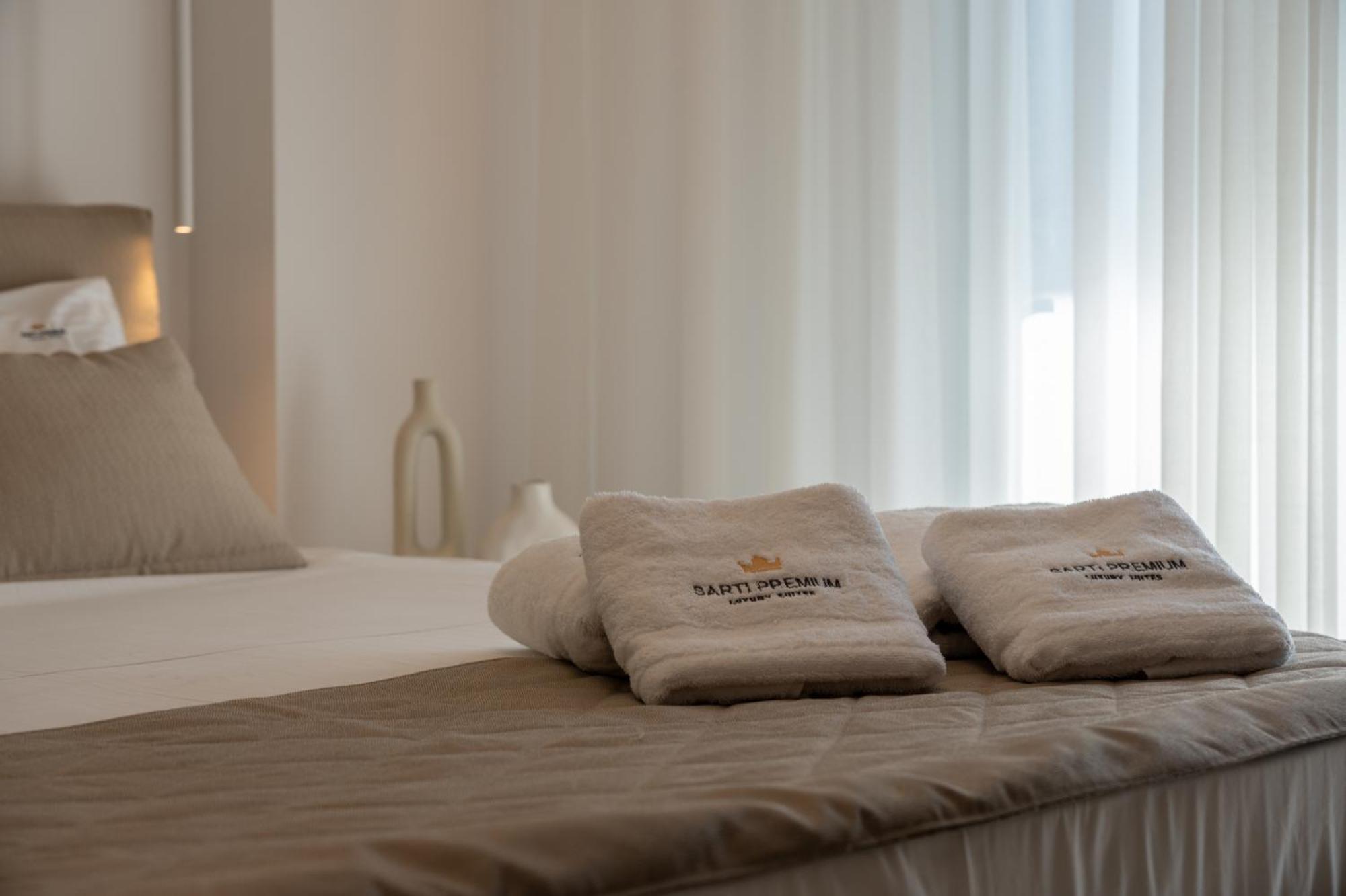 Sarti Premium Suites Buitenkant foto
